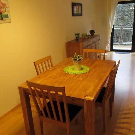 Apartamento An Der Lay Bach (Westerwald)